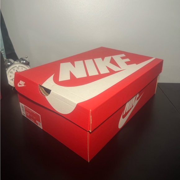 Dunk low red stardust size 12.5 - Picture 6 of 7